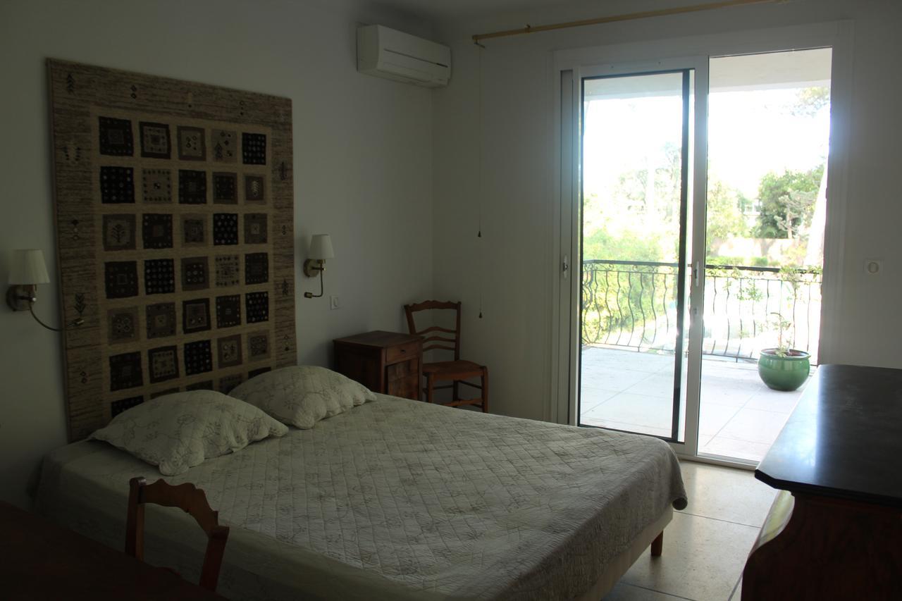 Bed and Breakfast La Maison Blanche Saint Aygulf Exteriér fotografie